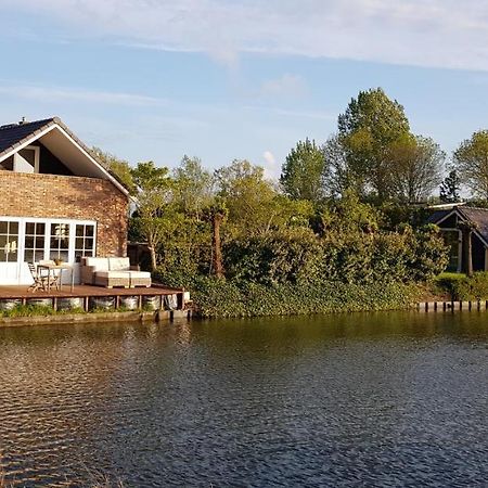 Prachtig Vrijstaand Appartement Aan Het Water Heerhugowaard Exterior foto