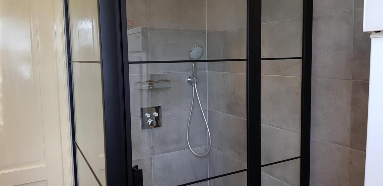 Prachtig Vrijstaand Appartement Aan Het Water Heerhugowaard Exterior foto