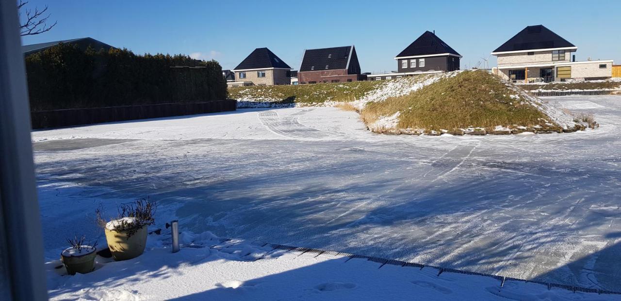 Prachtig Vrijstaand Appartement Aan Het Water Heerhugowaard Exterior foto